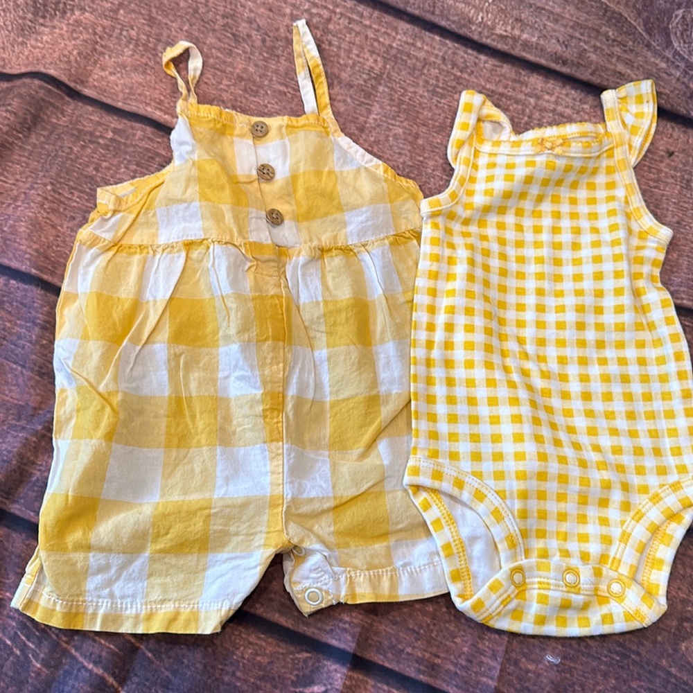 Yellow checkered set